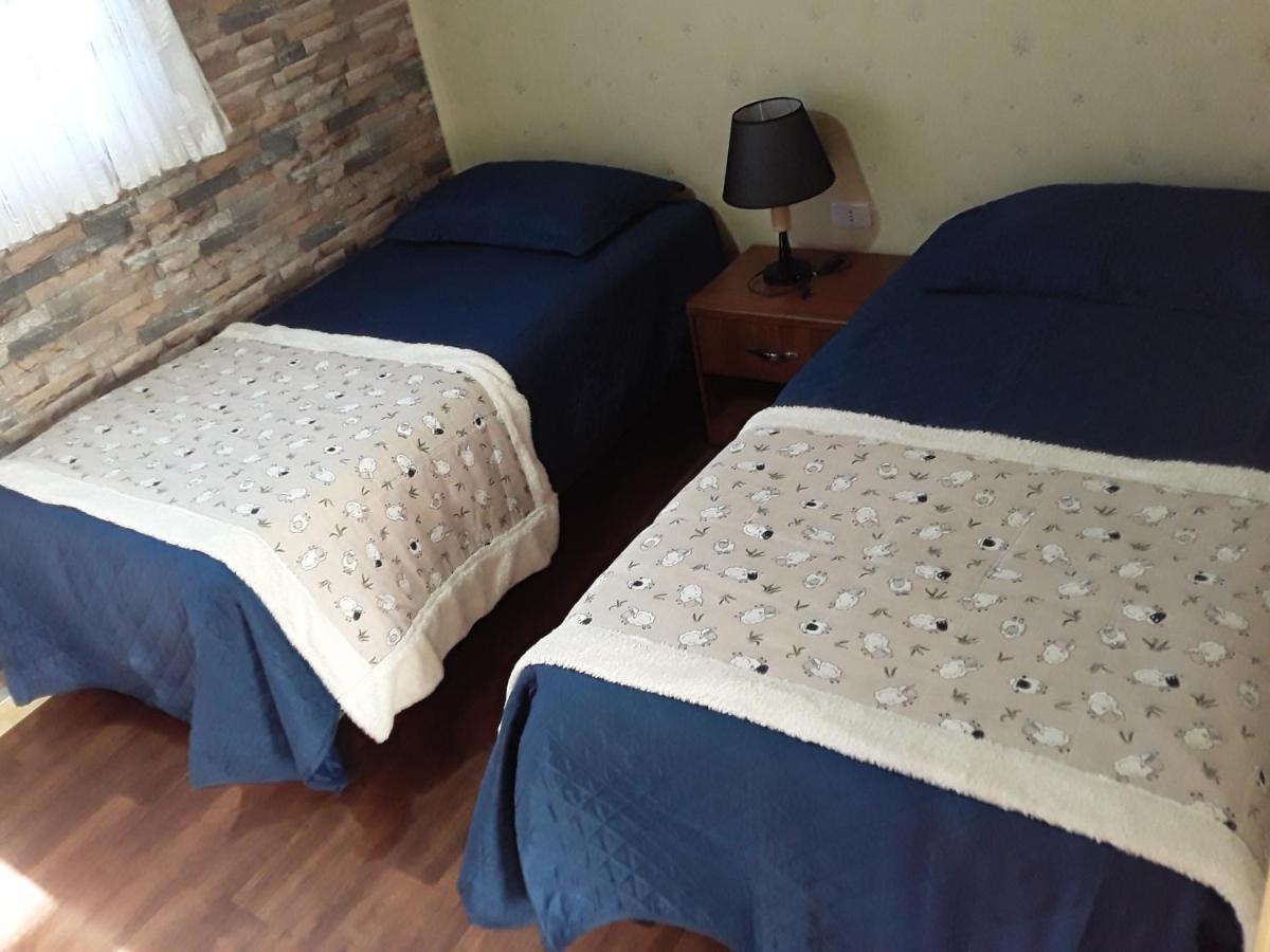 Hostal Don Pedro Puerto Natales Eksteriør bilde